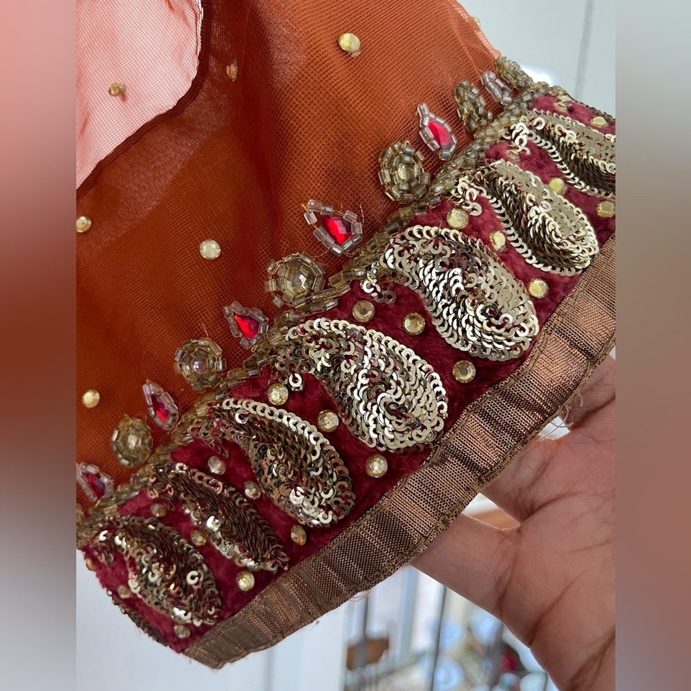 🧡 Beautiful Hand Embellished Sheer Long Sequin Robe 🧡 - Picture 5 of 8